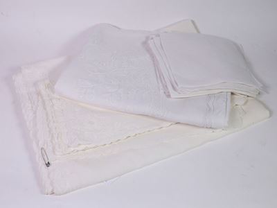 Due Tovaglie in Lino Bianco