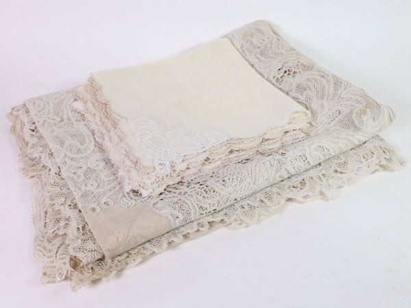 Ivory linen and bobbin Lace tablecloth