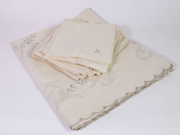 A ivory linen tablecloth