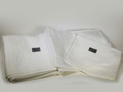 Set per Letto Ad una Piazza e Mezzo in Satin Damascato Bianco