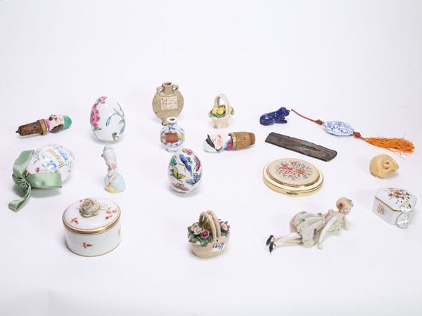 A curio items lot  (20th century)  - Auction House Sale: Curiosities: Vintage, Garret and Cellar - Maison Bibelot - Casa d'Aste Firenze - Milano