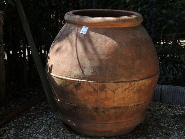 A large galestro terracotta jar
