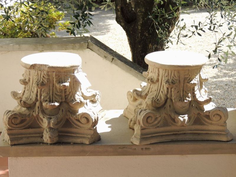 Coppia di Capitelli Corinzi in Cemento