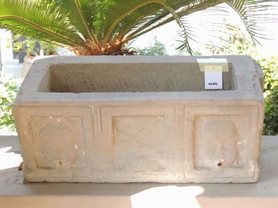 Antica Vasca in Pietra Serena