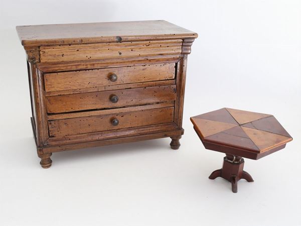 Two miniature furniture  (19th/20th century)  - Auction House Sale: Curiosities: Vintage, Garret and Cellar - Maison Bibelot - Casa d'Aste Firenze - Milano