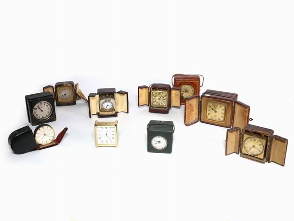 Ten travel alarm clocks  (early 20th century)  - Auction House Sale: Curiosities: Vintage, Garret and Cellar - Maison Bibelot - Casa d'Aste Firenze - Milano