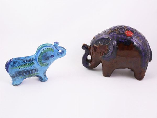 Two glazed ceramic elephants