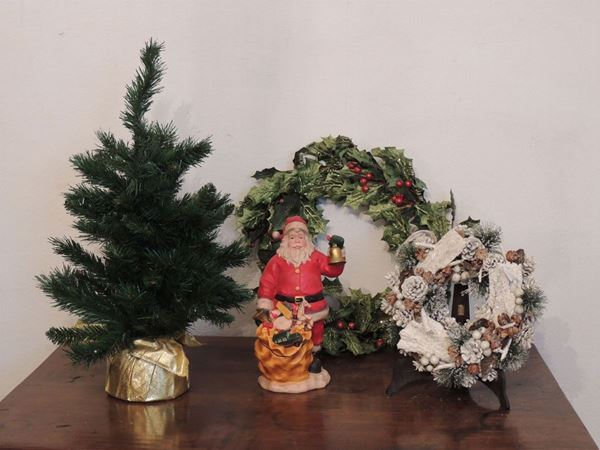 A lot of Christmas decoration  - Auction House Sale: Curiosities: Vintage, Garret and Cellar - Maison Bibelot - Casa d'Aste Firenze - Milano