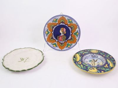 Miscellanea di Piatti Decorativi in Ceramica