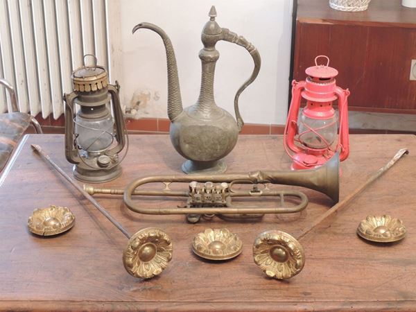 A curio items lot  - Auction House Sale: Curiosities: Vintage, Garret and Cellar - Maison Bibelot - Casa d'Aste Firenze - Milano