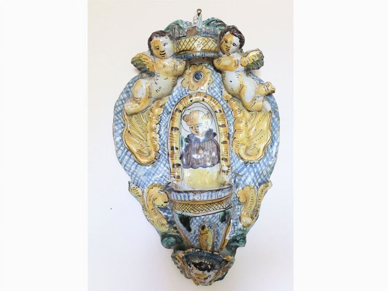 Acquasantiera in Maiolica
