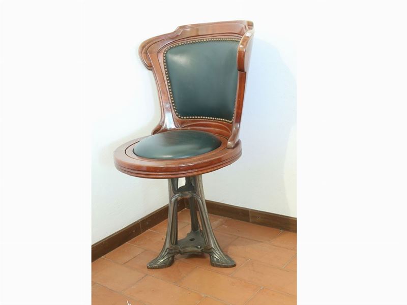 Coppia di Poltroncine Girevoli da Nave in Mogano