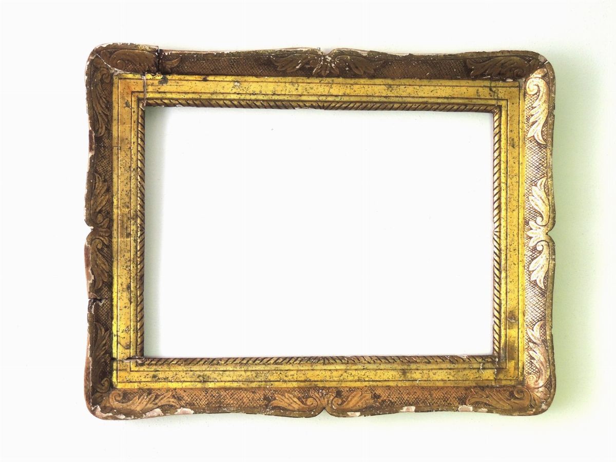 Due Cornici in Legno Inatgliato e Dorato