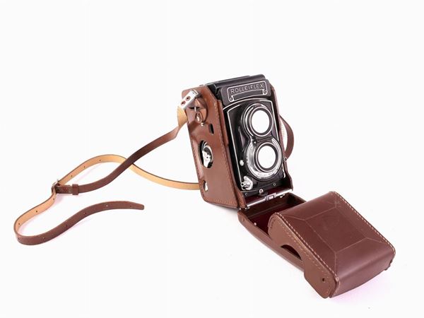 A Rolleiflex camera