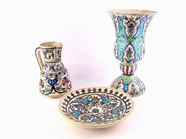 Three islamique ceramics
