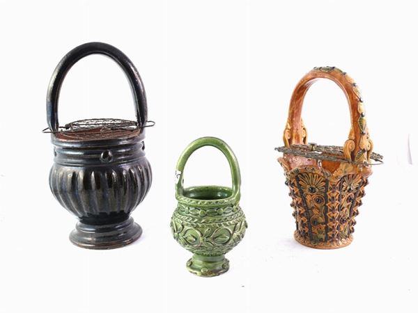 Three terracotta warmer  (19th/20th century)  - Auction House Sale: Curiosities: Vintage, Garret and Cellar - Maison Bibelot - Casa d'Aste Firenze - Milano