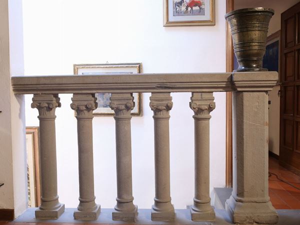 A serena stone balustrade  (19th century)  - Auction The Collector's House - Villa of the Azaleas in Florence - I - I - Maison Bibelot - Casa d'Aste Firenze - Milano