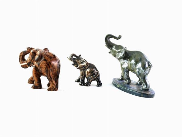 Tre elefantini  - Asta La dimora del Collezionista - Villa delle Azalee a Firenze - IV - IV - Maison Bibelot - Casa d'Aste Firenze - Milano