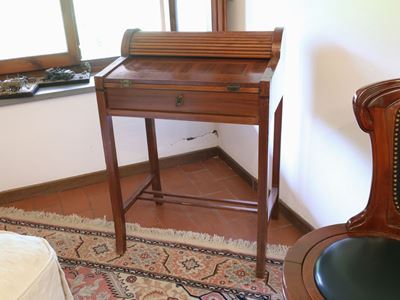 Piccolo Scrittoio a Rullo per Signora in Satinwood