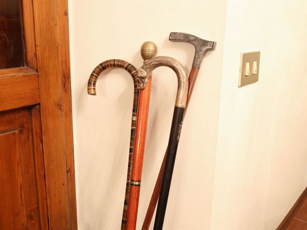 Four walking sticks  (early 20th century)  - Auction The Collector's House - Villa of the Azaleas in Florence - II - II - Maison Bibelot - Casa d'Aste Firenze - Milano