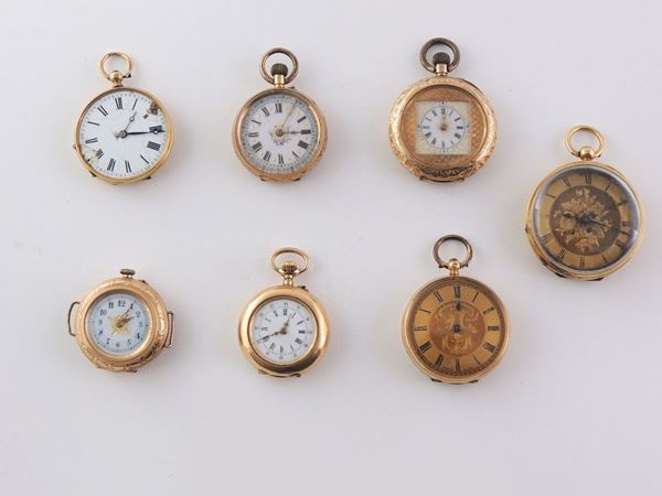 Sette orologi da tasca in varie leghe d'oro