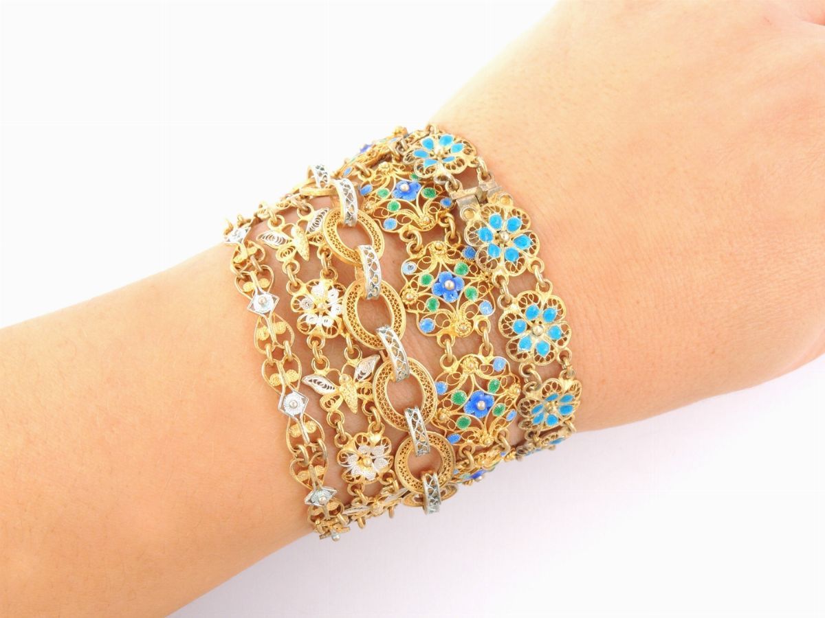 Nove Bracciali in Argento 800/1000 e Smalti Policromi