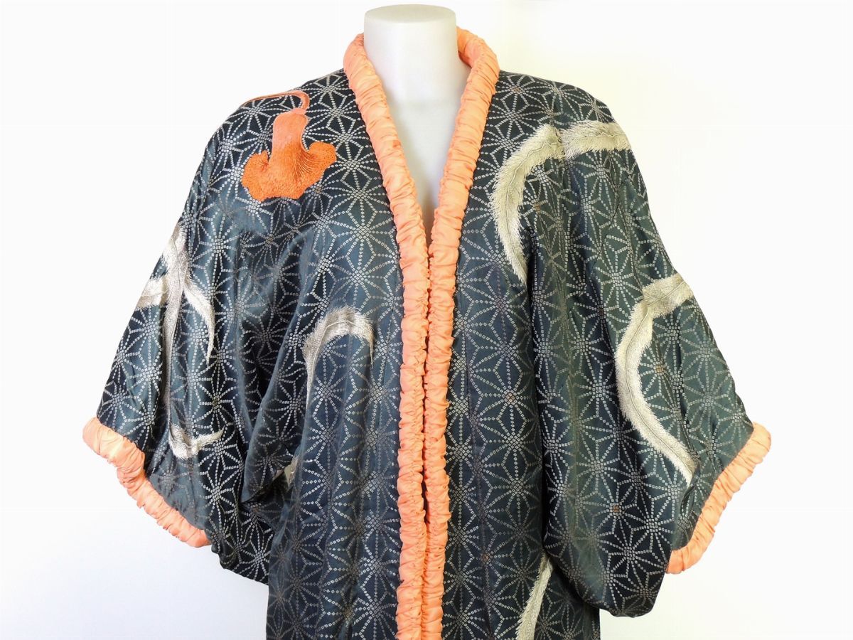 Kimono da Cerimonia in Seta Grigia