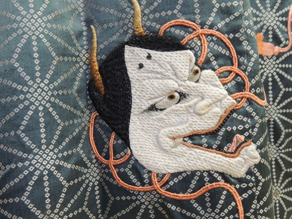 Kimono da Cerimonia in Seta Grigia