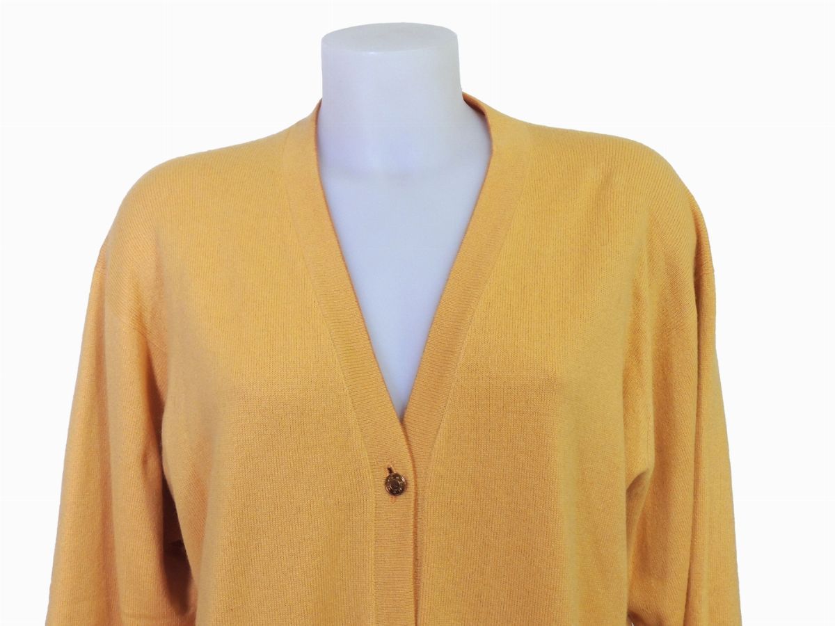 Cardigan in Cashmere Ocra, Hermès