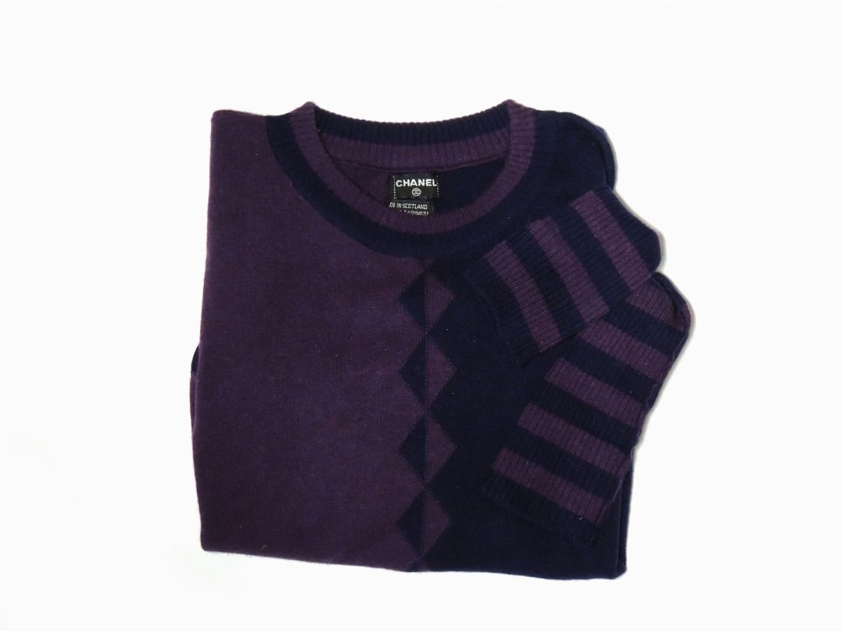 Twin Set in Cashmere Viola, Chanel