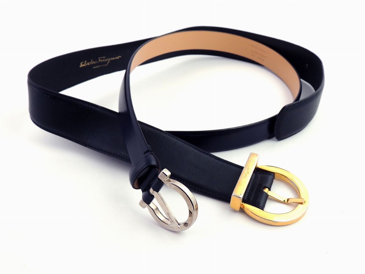 Due Cinture in Pelle Blu, Salvatore Ferragamo