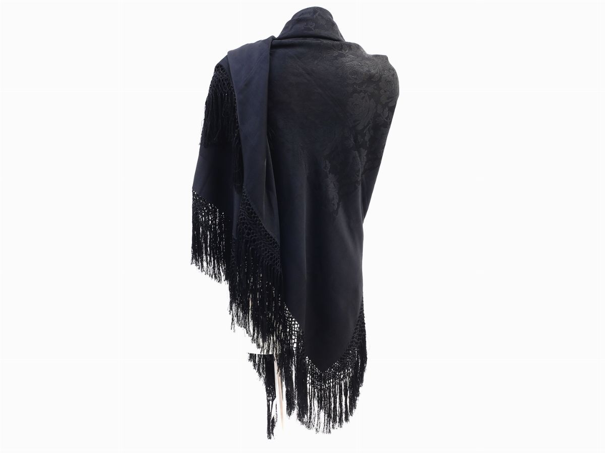 Due Scialli in Misto Seta e Cashmere