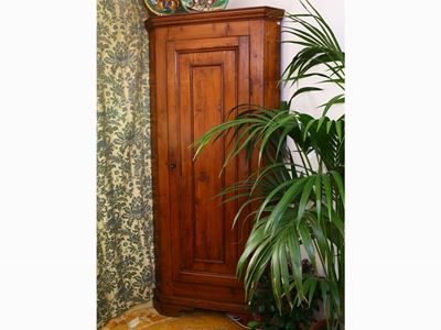 Angoliera in Legno Tenero