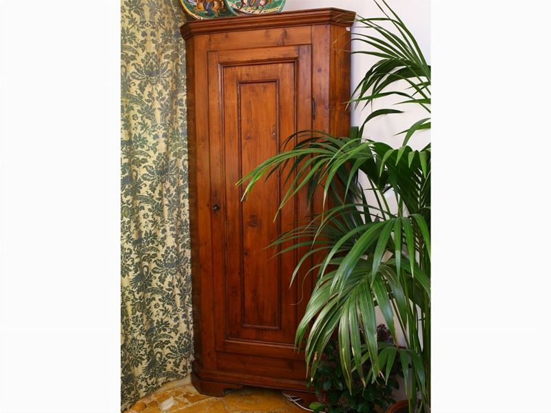 Angoliera in Legno Tenero