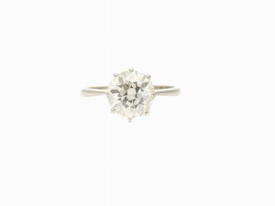 Anello Solitario in Oro Bianco con Diamante