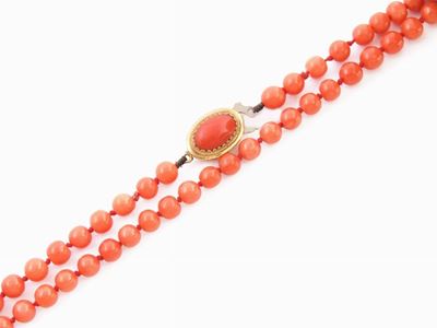 Collana di Corallo Rosso con Fermezza in Oro Giallo e Corallo Rosso