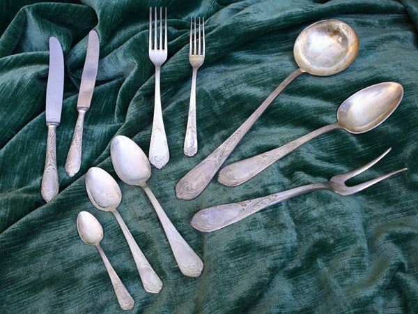 A silver plated cutlery service  - Auction The florentine house of the soprano Marcella Tassi - Maison Bibelot - Casa d'Aste Firenze - Milano