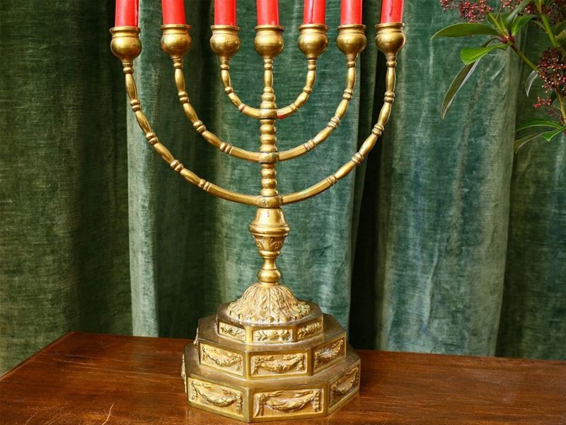 Menorah in Ottone