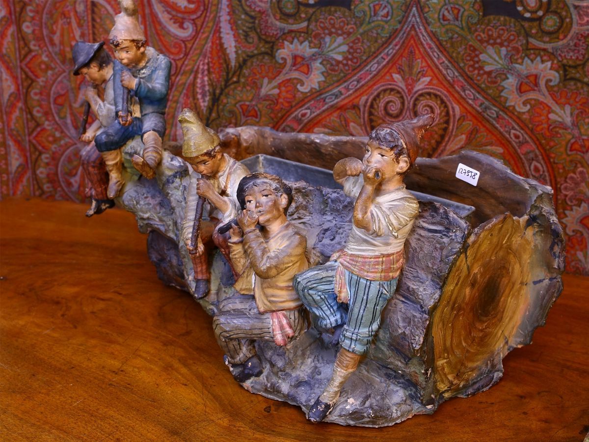 Grande Fioriera in Terracotta Dipinta
