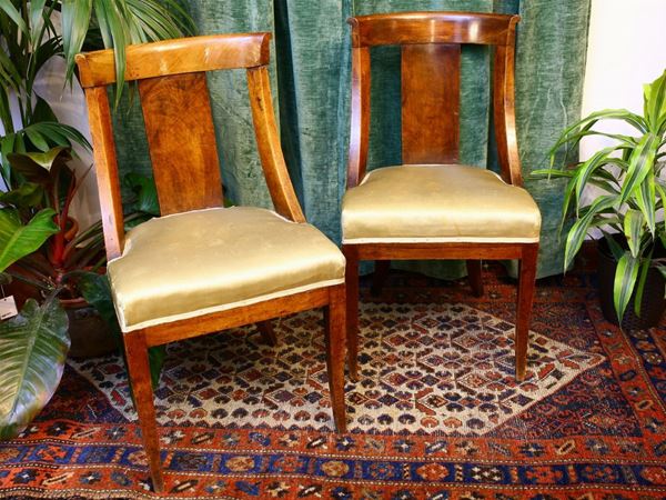 A pair of gondola walnut chairs  (Tuscany, early 19th century)  - Auction The florentine house of the soprano Marcella Tassi - Maison Bibelot - Casa d'Aste Firenze - Milano