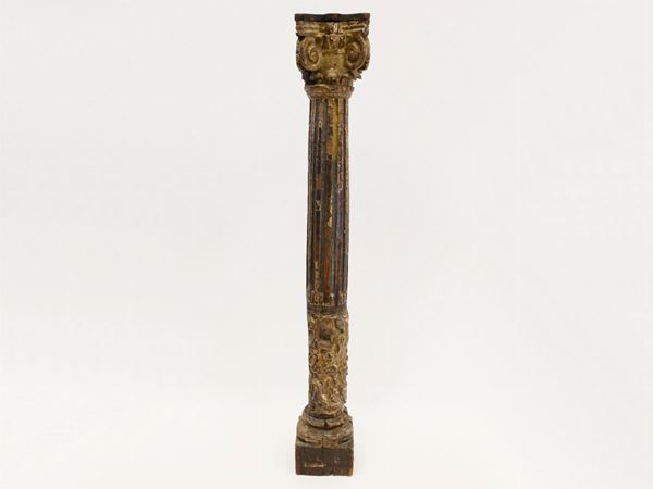 Antica colonna in legno intagliato e dorato