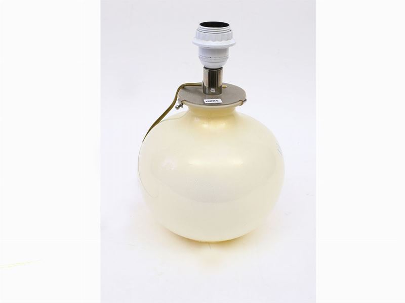 Vaso in Vetro Soffiato Lattimo di Murano a Inclusioni Dorate