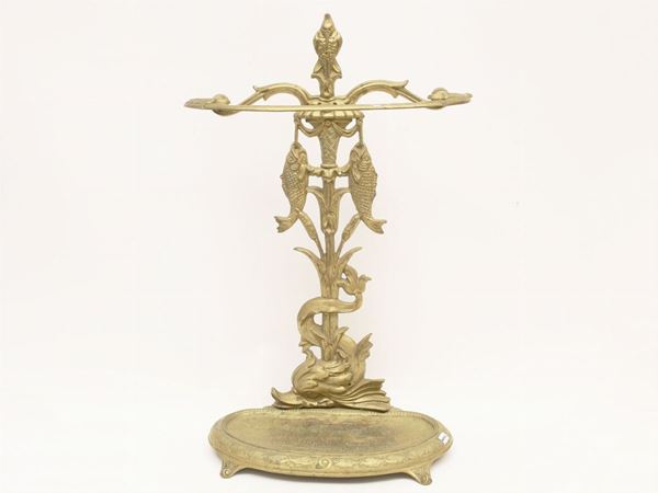 A gilded metal stick rack  - Auction Antiquities, Interior Decorations and Vintage  from the Panarello Gallery in Taormina - Maison Bibelot - Casa d'Aste Firenze - Milano