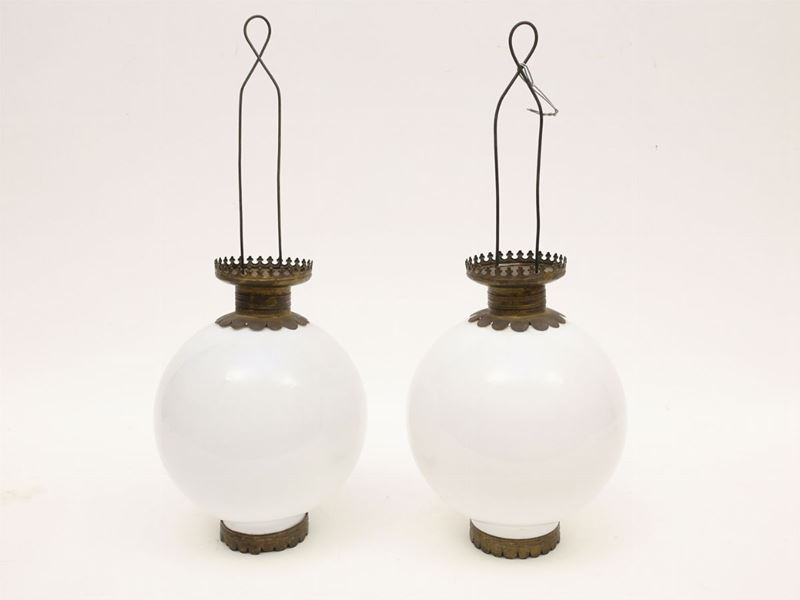 Serie di Sei Lampade a Boccia in Vetro Opalino Bianco