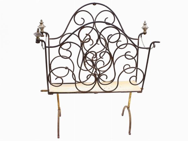 A drawings and prints wrought iron holder