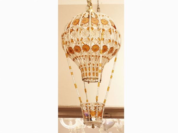 Ah hot air ballon shaped glass chandelier  - Auction Antiquities, Interior Decorations and Vintage  from the Panarello Gallery in Taormina - Maison Bibelot - Casa d'Aste Firenze - Milano