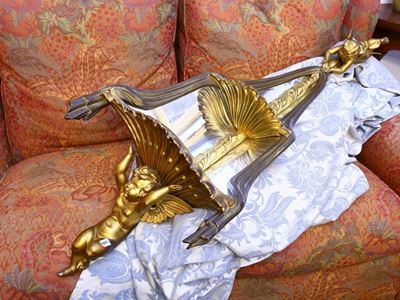 Angoliera Pensile Ad Angolo in Legno Dorato e Patinato