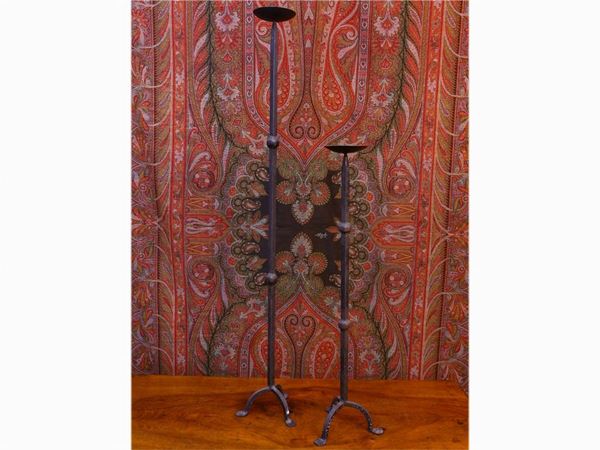 Two torch holder in wrought iron  - Auction The florentine house of the soprano Marcella Tassi - Maison Bibelot - Casa d'Aste Firenze - Milano