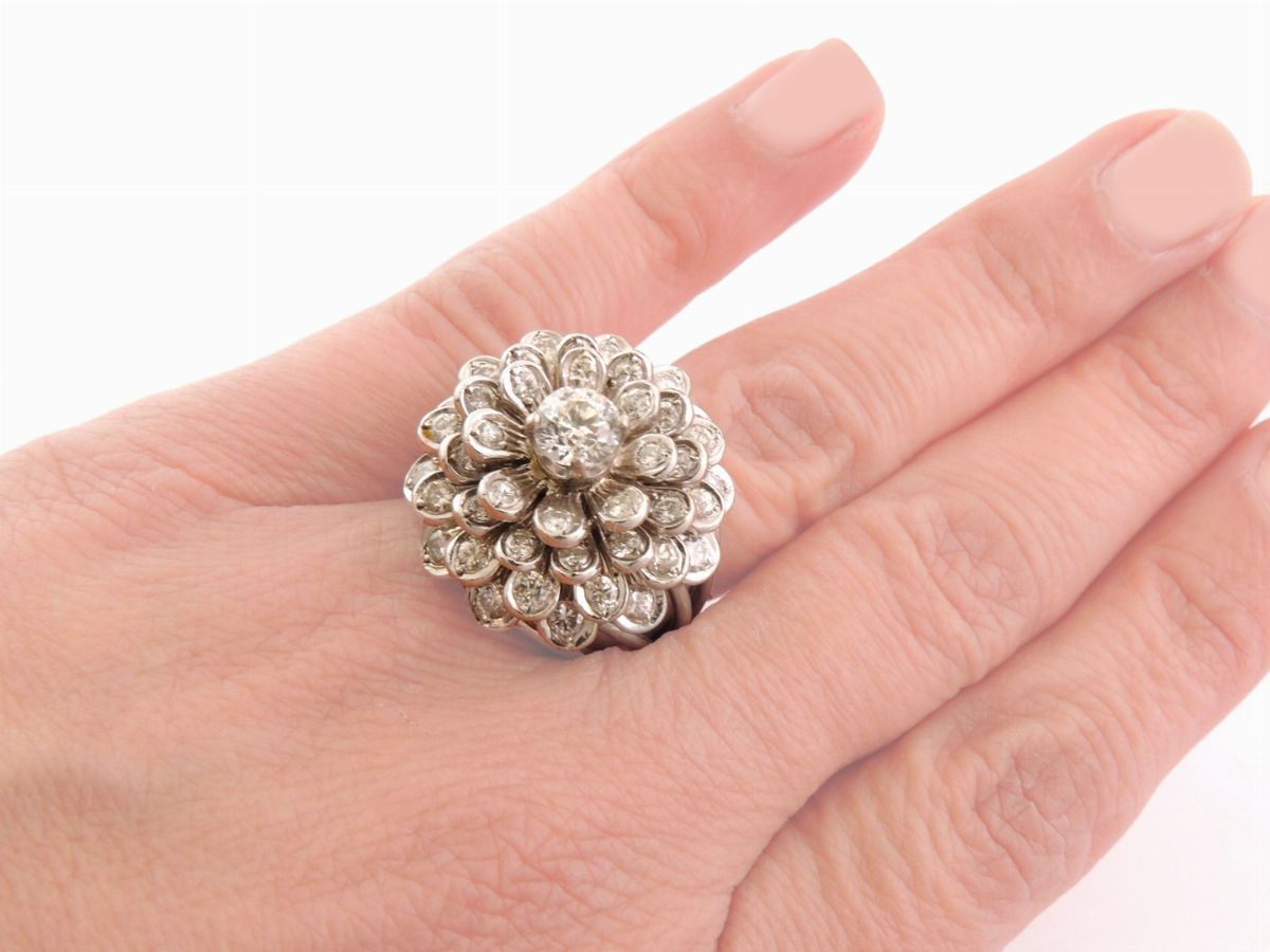 Anello in Oro Bianco e Diamanti