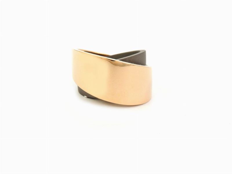 Anello Vhernier "tourbillon" in Oro Rosa e Titanio